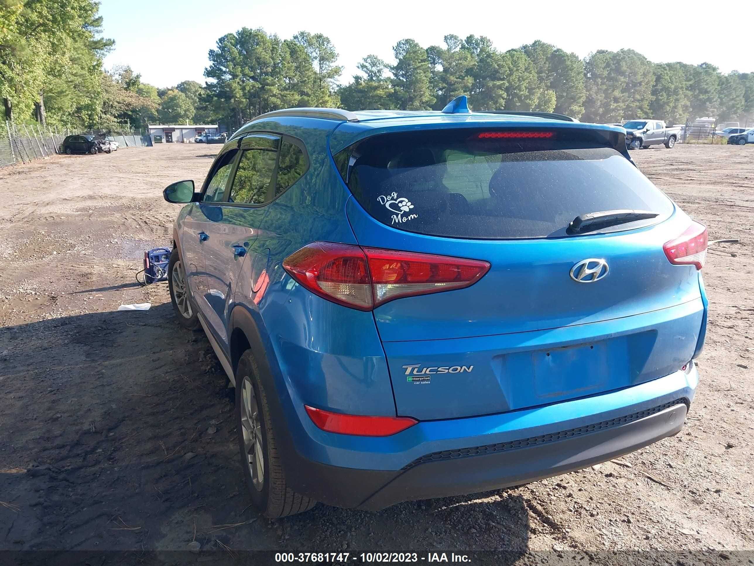 Photo 2 VIN: KM8J33A4XJU704758 - HYUNDAI TUCSON 