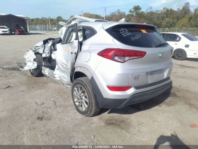 Photo 2 VIN: KM8J33A4XJU711371 - HYUNDAI TUCSON 