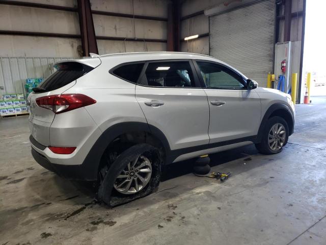 Photo 2 VIN: KM8J33A4XJU747948 - HYUNDAI TUCSON SEL 