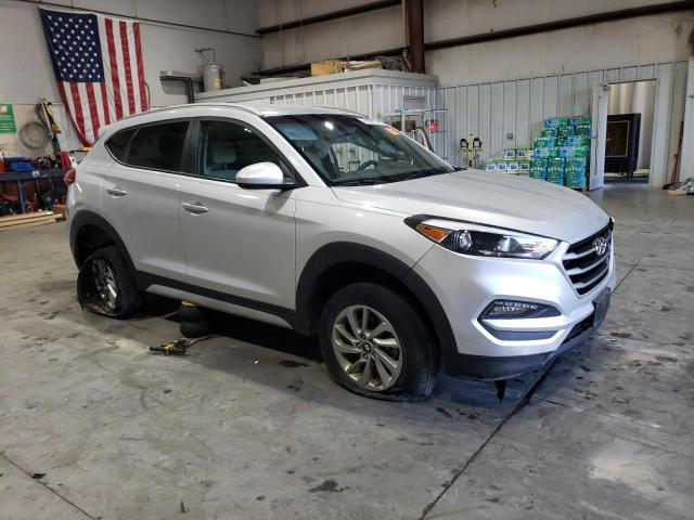 Photo 3 VIN: KM8J33A4XJU747948 - HYUNDAI TUCSON SEL 