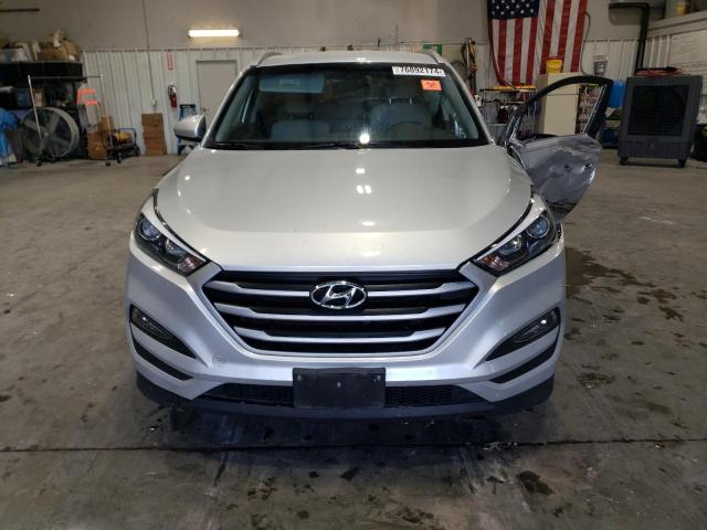 Photo 4 VIN: KM8J33A4XJU747948 - HYUNDAI TUCSON SEL 