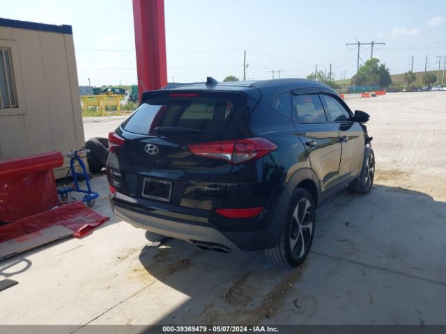 Photo 3 VIN: KM8J33AL2JU697831 - HYUNDAI TUCSON 