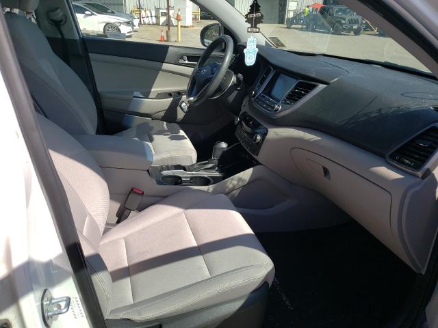 Photo 4 VIN: KM8J33AL2JU753816 - HYUNDAI TUCSON SPO 