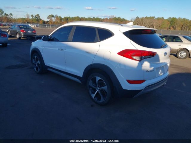 Photo 2 VIN: KM8J33AL2JU761849 - HYUNDAI TUCSON 