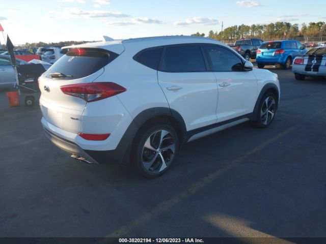 Photo 3 VIN: KM8J33AL2JU761849 - HYUNDAI TUCSON 