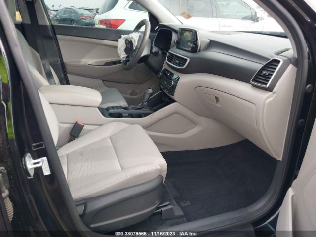 Photo 4 VIN: KM8J33AL4KU931923 - HYUNDAI TUCSON 