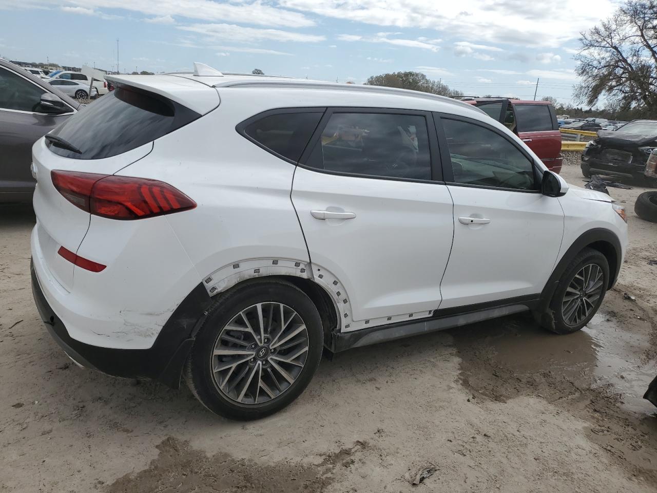 Photo 2 VIN: KM8J33AL4LU129616 - HYUNDAI TUCSON 