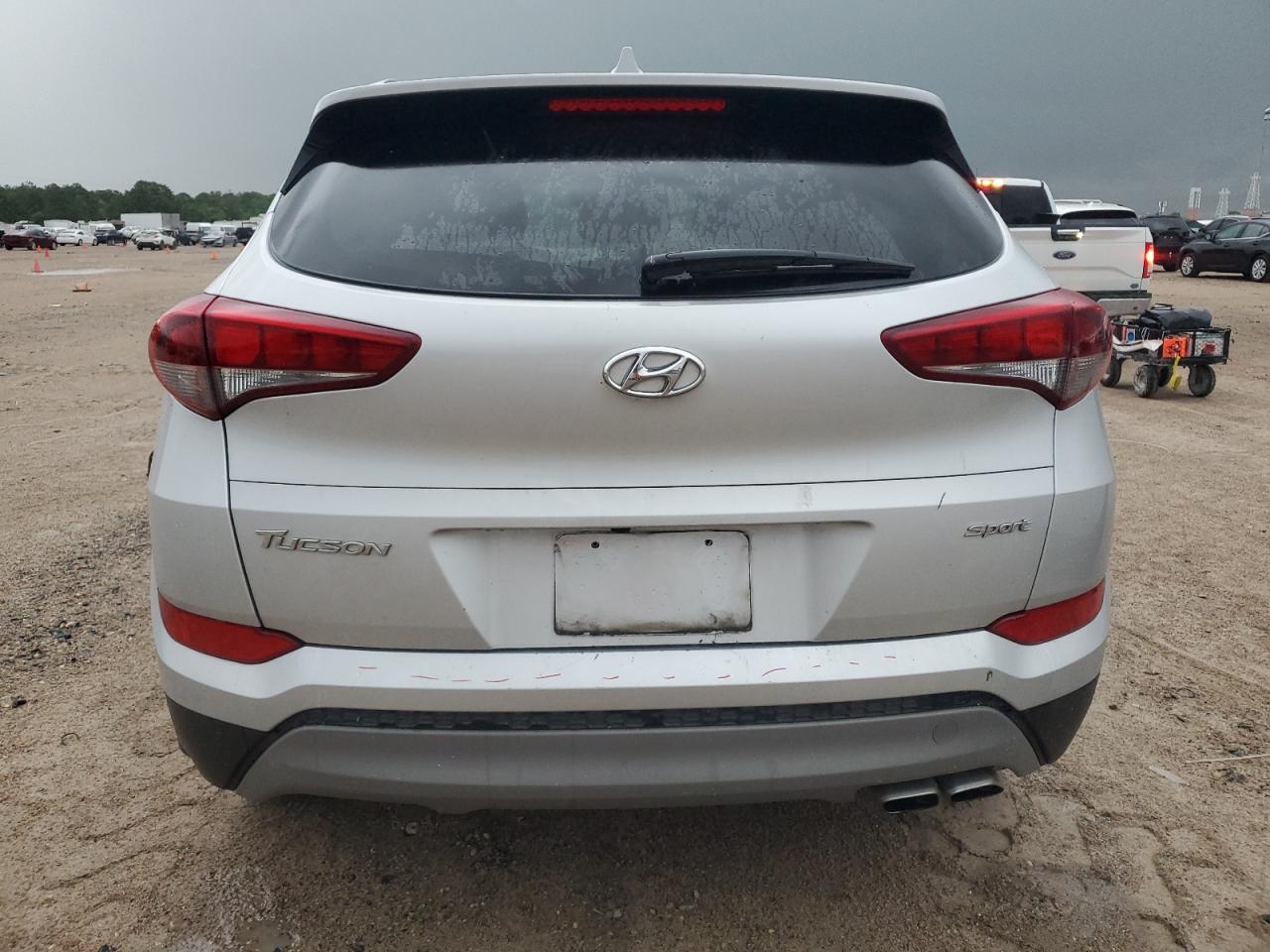 Photo 5 VIN: KM8J33AL6JU824919 - HYUNDAI TUCSON 