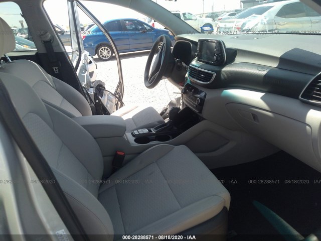 Photo 4 VIN: KM8J33AL7LU171908 - HYUNDAI TUCSON 