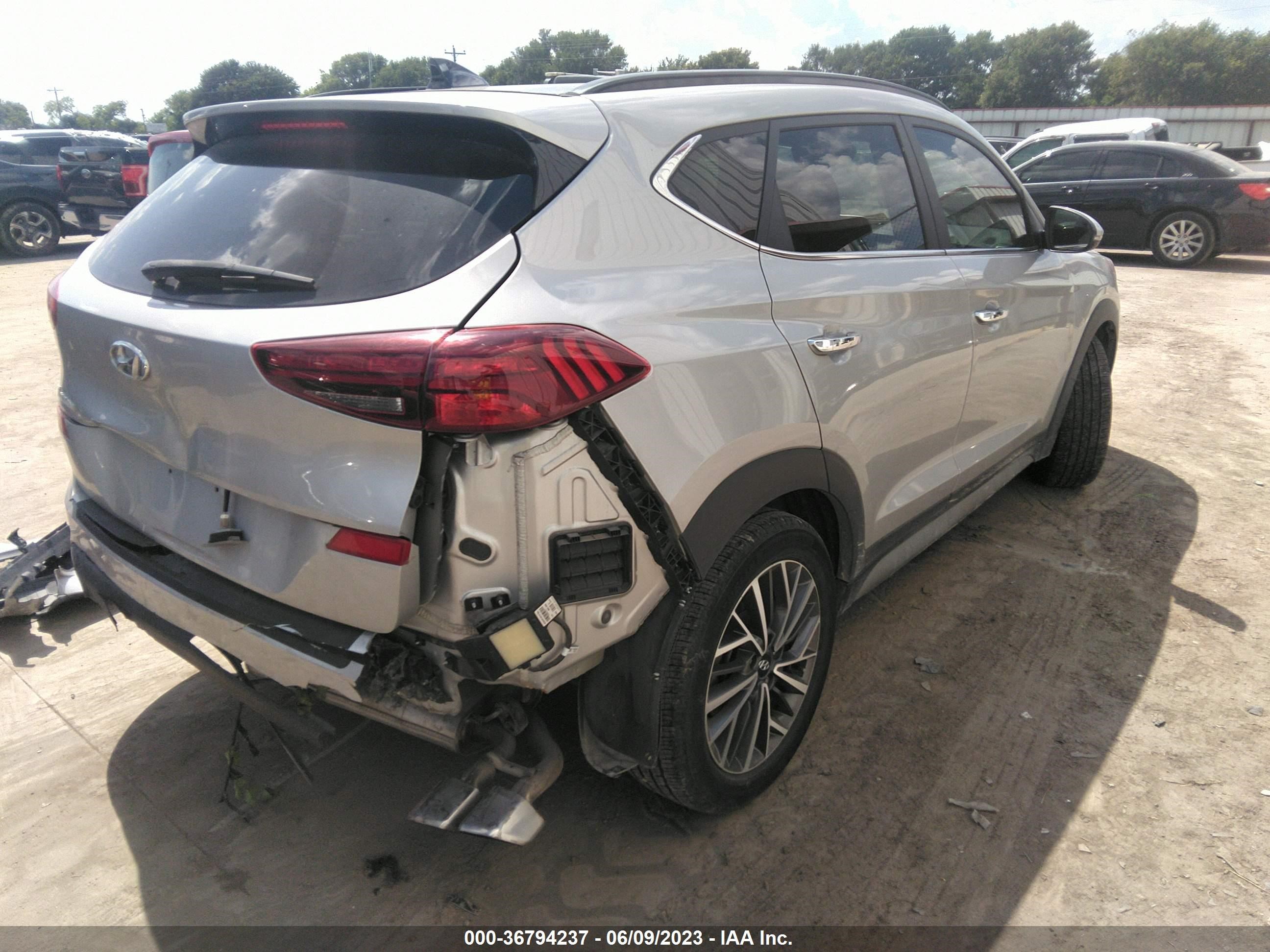 Photo 3 VIN: KM8J33AL7LU280174 - HYUNDAI TUCSON 