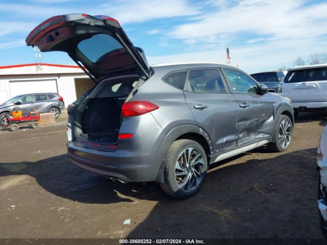 Photo 3 VIN: KM8J33AL7MU316124 - HYUNDAI TUCSON 