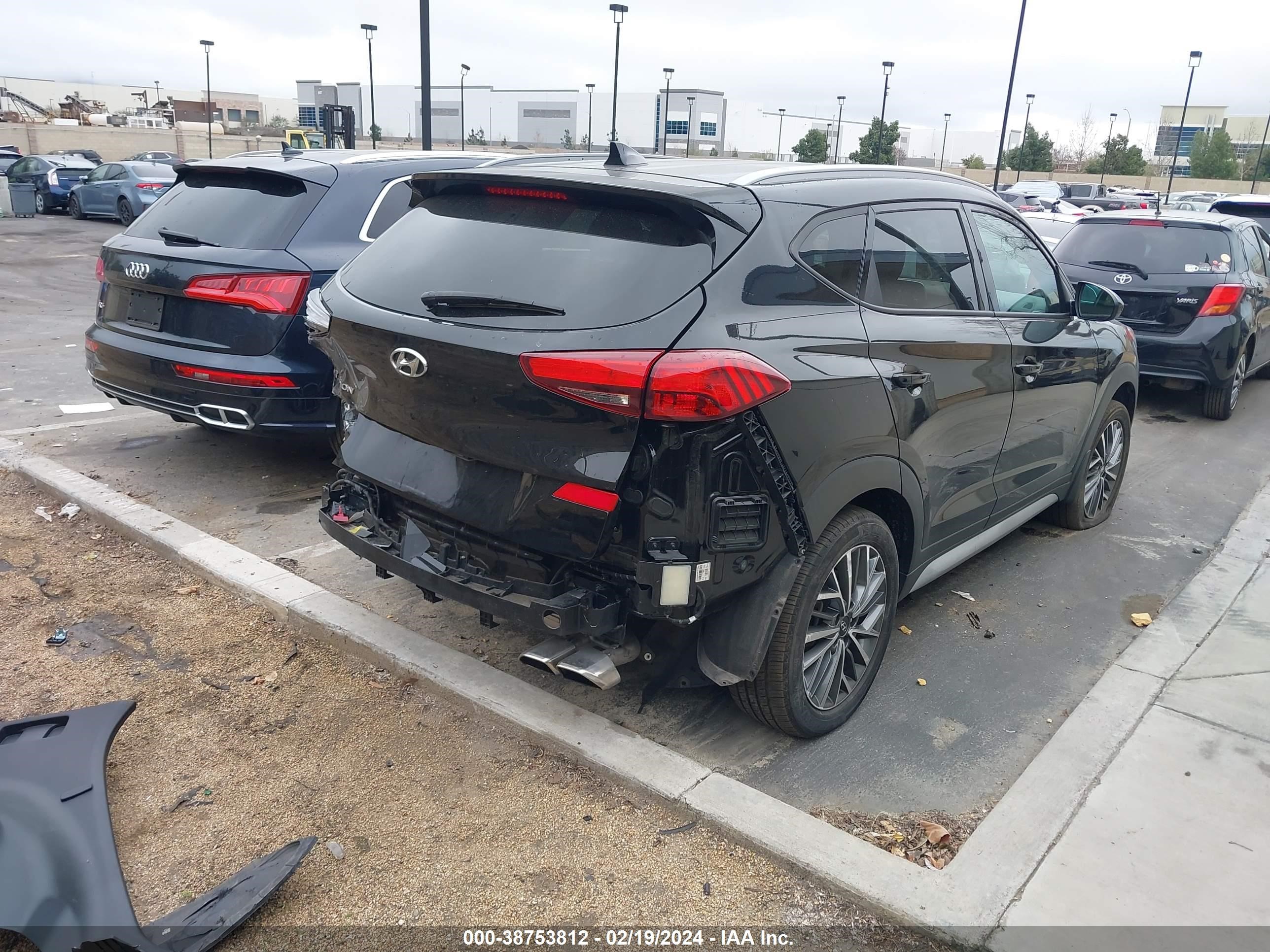 Photo 3 VIN: KM8J33AL9LU274490 - HYUNDAI TUCSON 