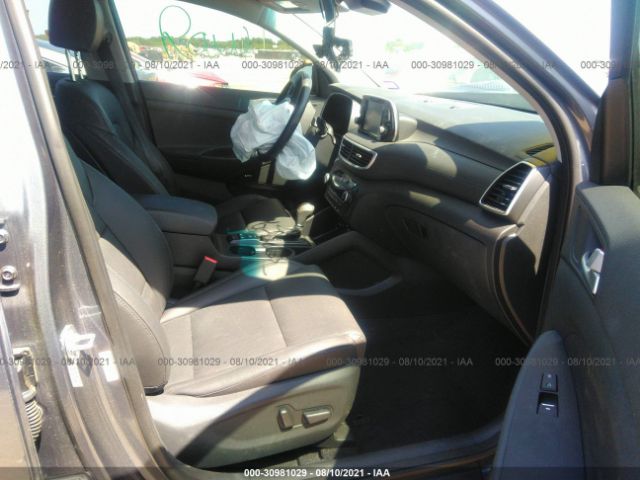 Photo 4 VIN: KM8J33AL9MU327898 - HYUNDAI TUCSON 