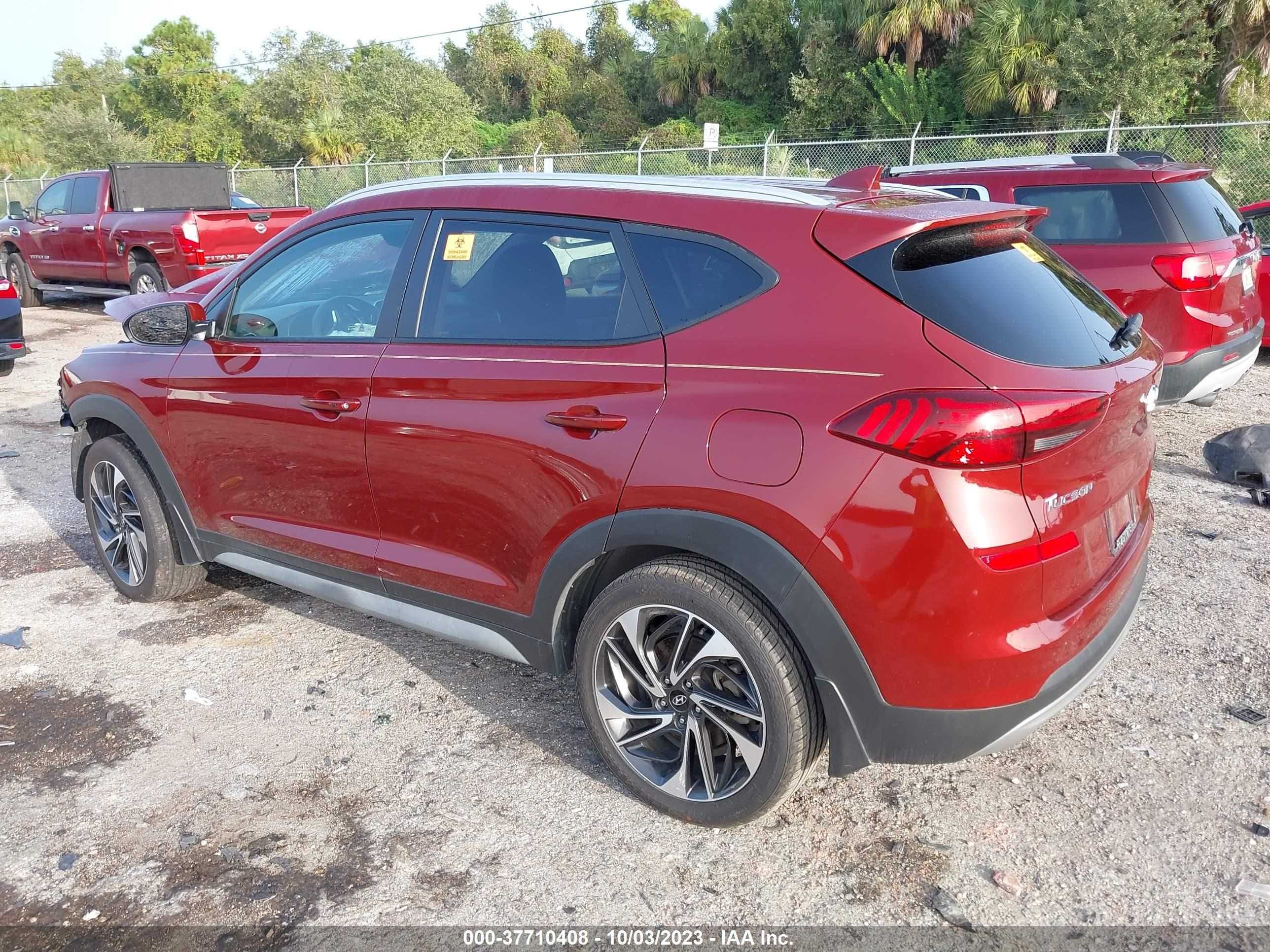 Photo 2 VIN: KM8J33ALXKU890990 - HYUNDAI TUCSON 