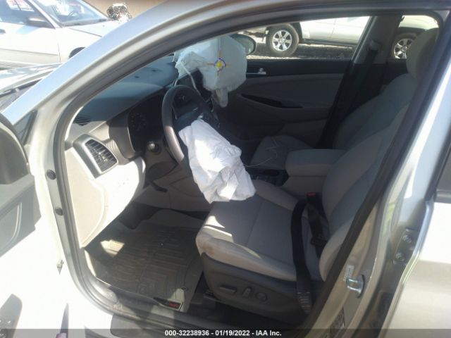 Photo 4 VIN: KM8J33ALXLU186208 - HYUNDAI TUCSON 