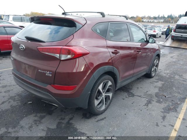 Photo 3 VIN: KM8J3CA20GU092867 - HYUNDAI TUCSON 