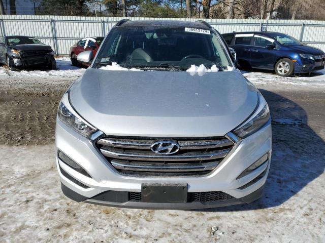 Photo 4 VIN: KM8J3CA20GU133255 - HYUNDAI TUCSON 