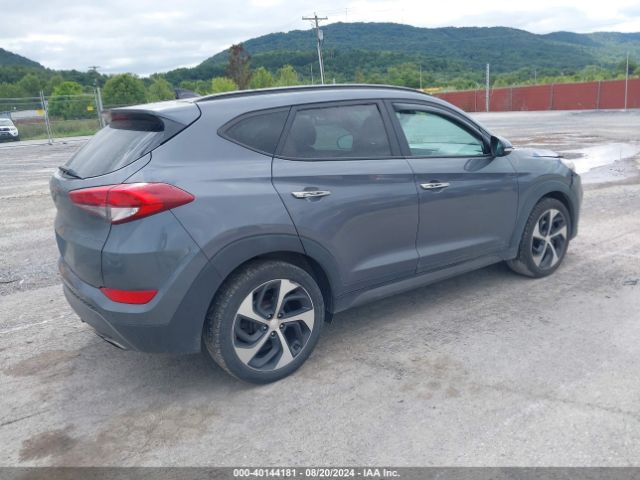 Photo 3 VIN: KM8J3CA20GU236966 - HYUNDAI TUCSON 