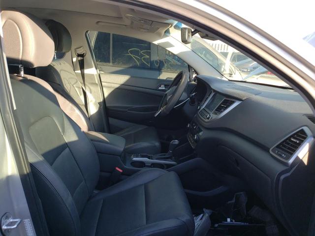 Photo 4 VIN: KM8J3CA20HU288048 - HYUNDAI TUCSON LIM 