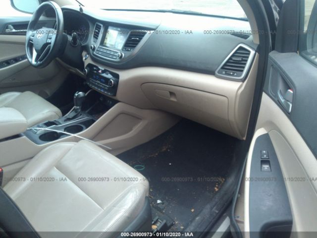 Photo 4 VIN: KM8J3CA20HU348894 - HYUNDAI TUCSON 