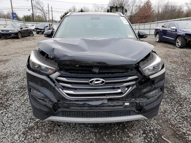 Photo 4 VIN: KM8J3CA20HU388571 - HYUNDAI TUCSON 