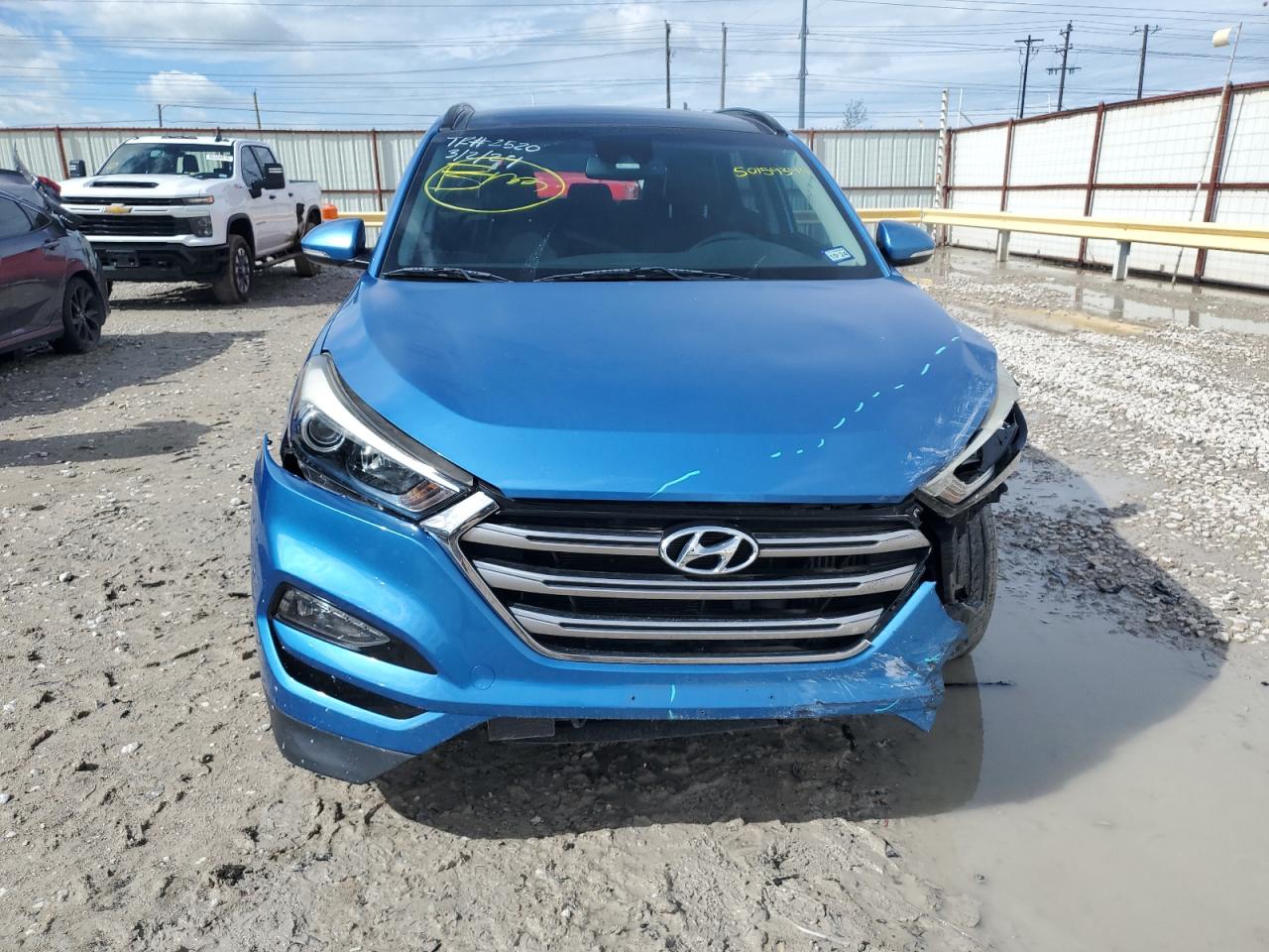 Photo 4 VIN: KM8J3CA20HU390367 - HYUNDAI TUCSON 