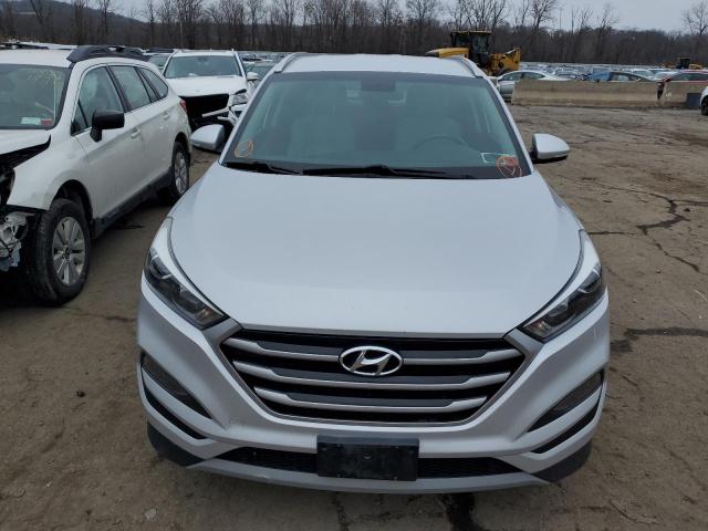 Photo 4 VIN: KM8J3CA20HU516095 - HYUNDAI TUCSON 