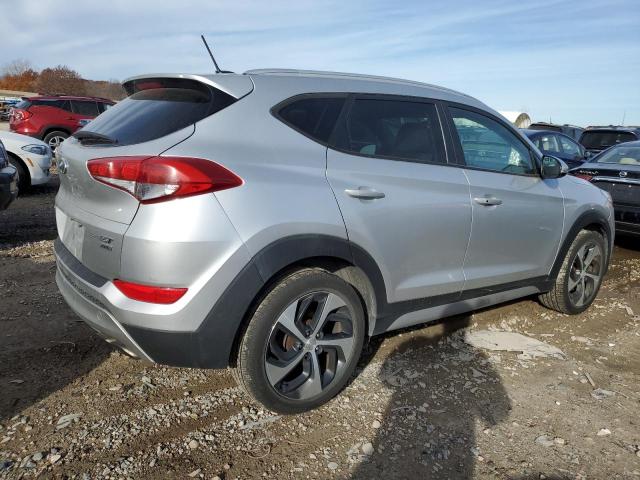 Photo 2 VIN: KM8J3CA20HU587054 - HYUNDAI TUCSON LIM 