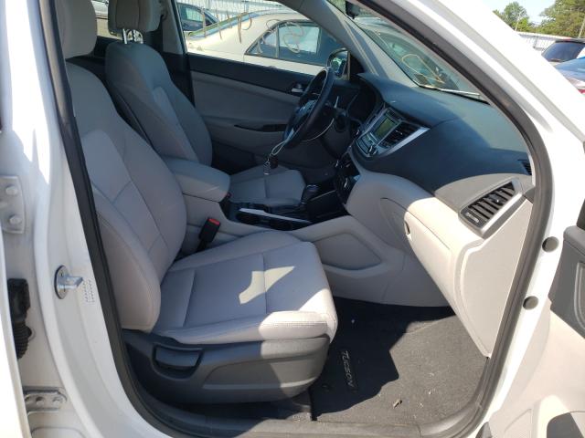 Photo 4 VIN: KM8J3CA20HU596496 - HYUNDAI TUCSON LIM 