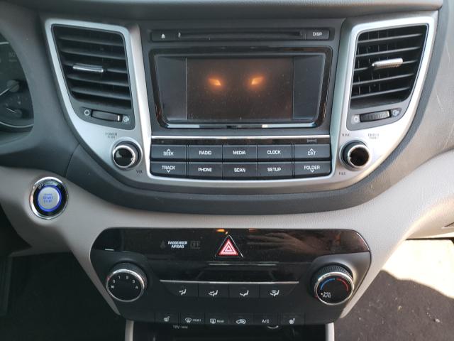 Photo 8 VIN: KM8J3CA20HU596496 - HYUNDAI TUCSON LIM 