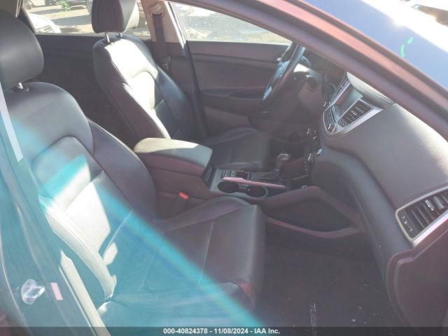 Photo 4 VIN: KM8J3CA20JU680873 - HYUNDAI TUCSON 