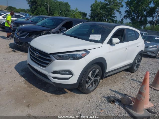 Photo 1 VIN: KM8J3CA20JU690190 - HYUNDAI TUCSON 