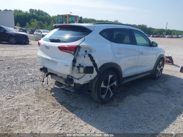 Photo 3 VIN: KM8J3CA20JU690190 - HYUNDAI TUCSON 