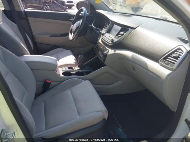 Photo 4 VIN: KM8J3CA20JU690190 - HYUNDAI TUCSON 