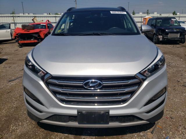 Photo 4 VIN: KM8J3CA20JU809548 - HYUNDAI TUCSON 