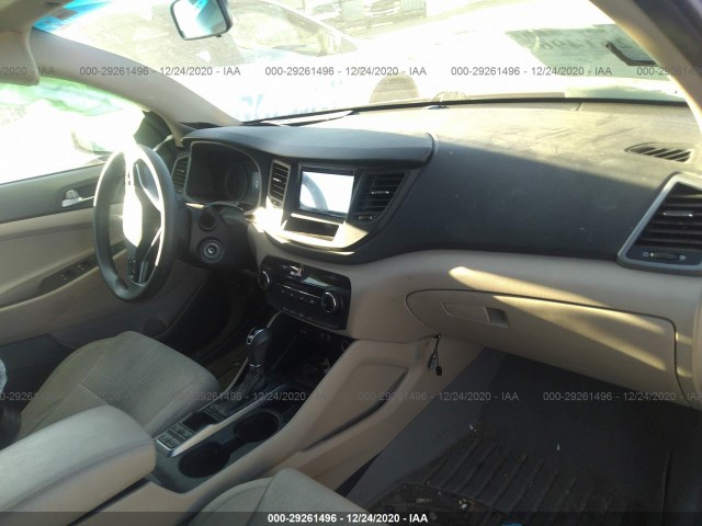 Photo 4 VIN: KM8J3CA21GU036727 - HYUNDAI TUCSON 