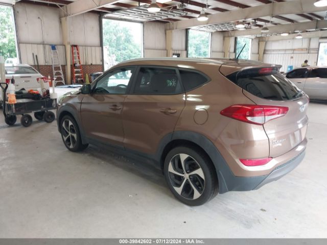 Photo 2 VIN: KM8J3CA21GU044780 - HYUNDAI TUCSON 