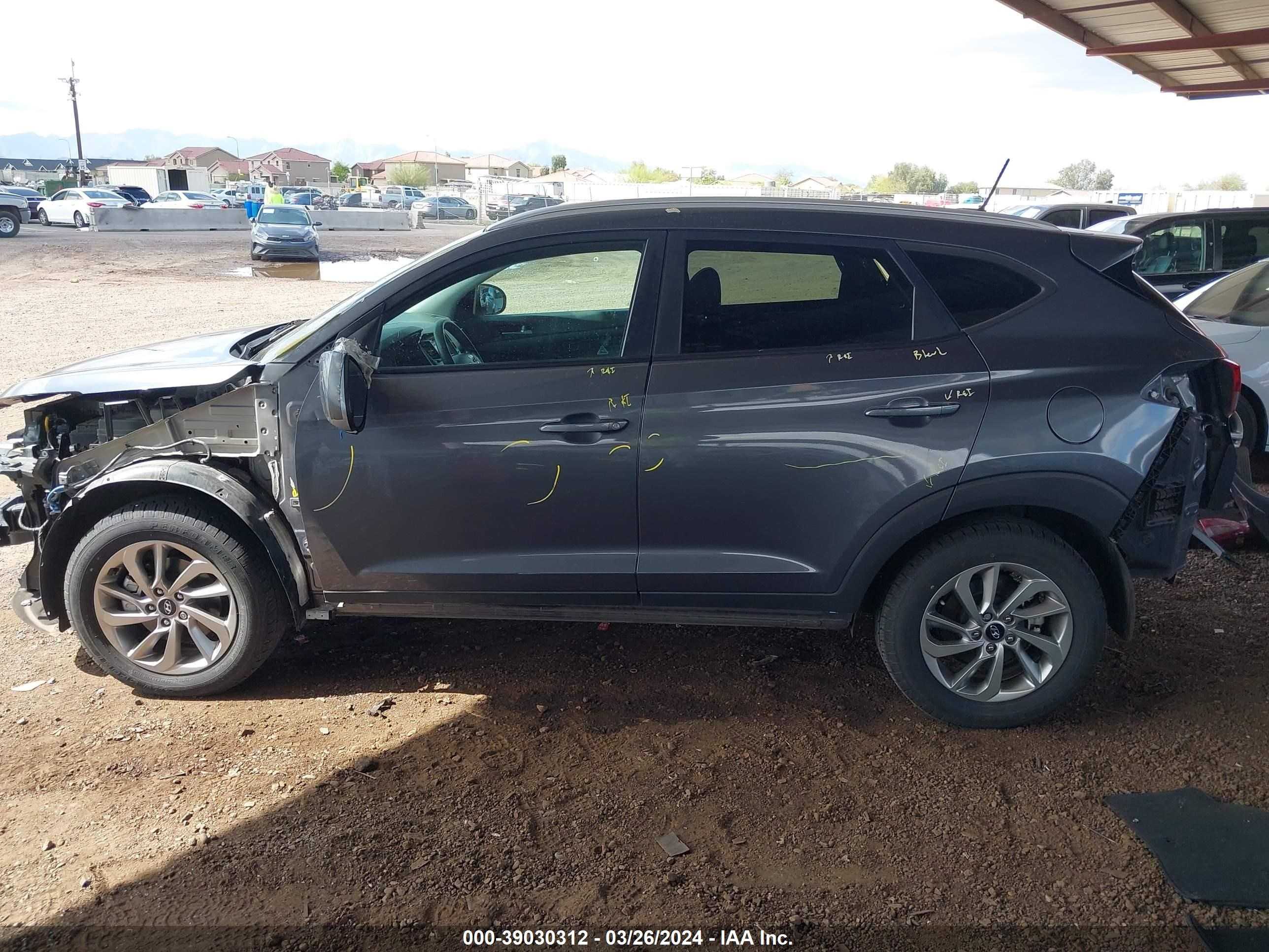 Photo 14 VIN: KM8J3CA21GU157614 - HYUNDAI TUCSON 