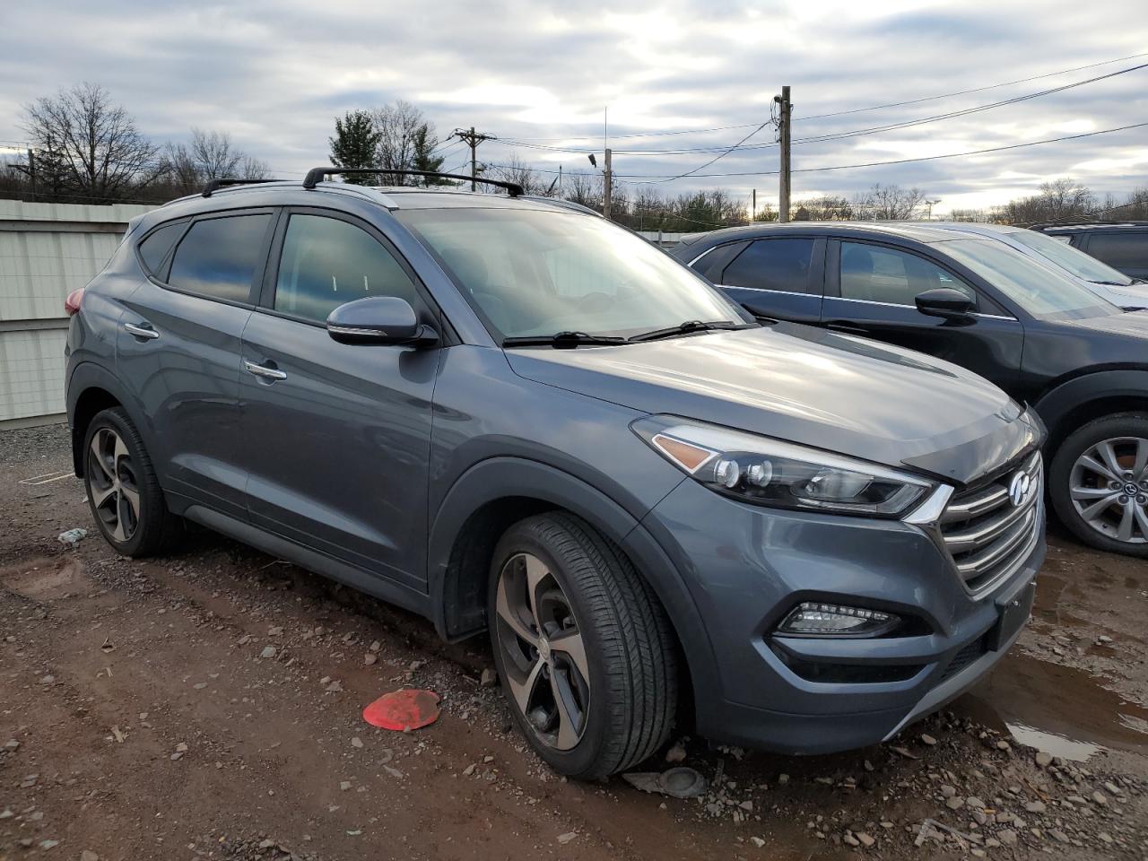 Photo 3 VIN: KM8J3CA21GU220534 - HYUNDAI TUCSON 