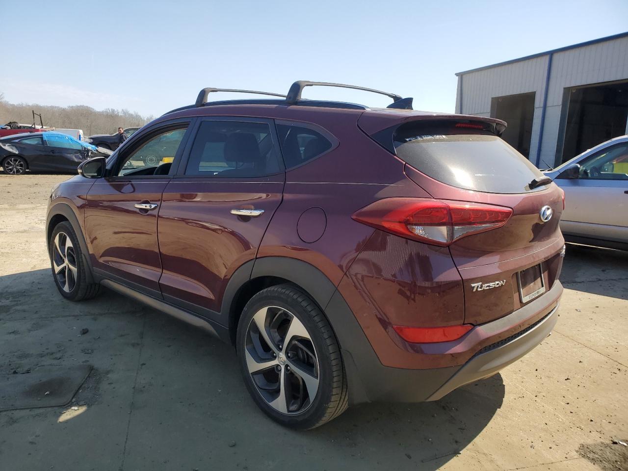 Photo 1 VIN: KM8J3CA21GU238225 - HYUNDAI TUCSON 