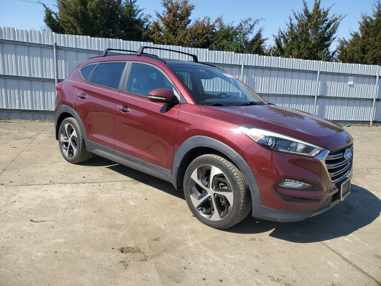 Photo 3 VIN: KM8J3CA21GU238225 - HYUNDAI TUCSON 