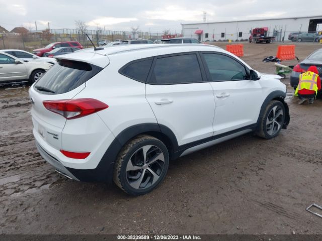 Photo 3 VIN: KM8J3CA21HU270402 - HYUNDAI TUCSON 