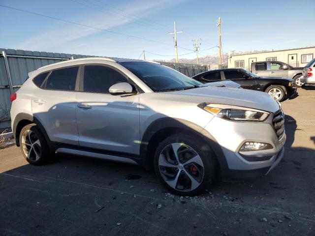 Photo 3 VIN: KM8J3CA21HU336317 - HYUNDAI TUCSON LIM 