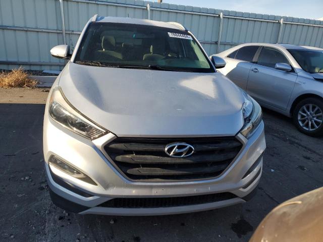 Photo 4 VIN: KM8J3CA21HU336317 - HYUNDAI TUCSON LIM 