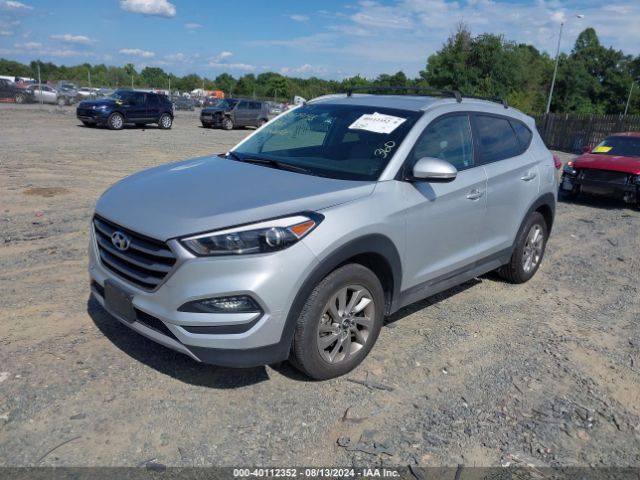 Photo 1 VIN: KM8J3CA21HU343199 - HYUNDAI TUCSON 