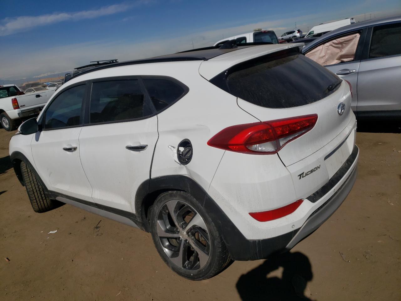 Photo 1 VIN: KM8J3CA21JU667954 - HYUNDAI TUCSON 