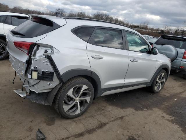 Photo 2 VIN: KM8J3CA21JU687606 - HYUNDAI TUCSON 