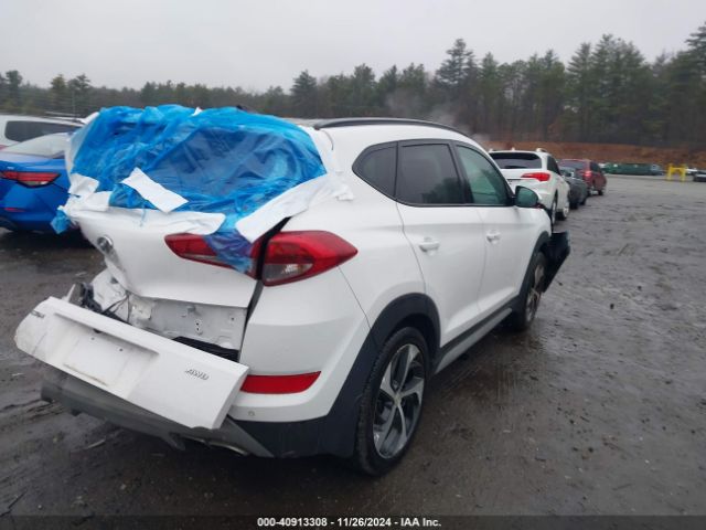 Photo 3 VIN: KM8J3CA21JU801250 - HYUNDAI TUCSON 