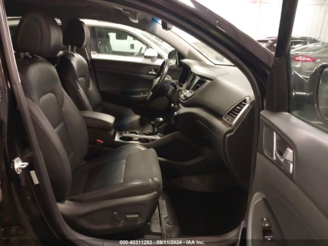 Photo 4 VIN: KM8J3CA22GU146010 - HYUNDAI TUCSON 