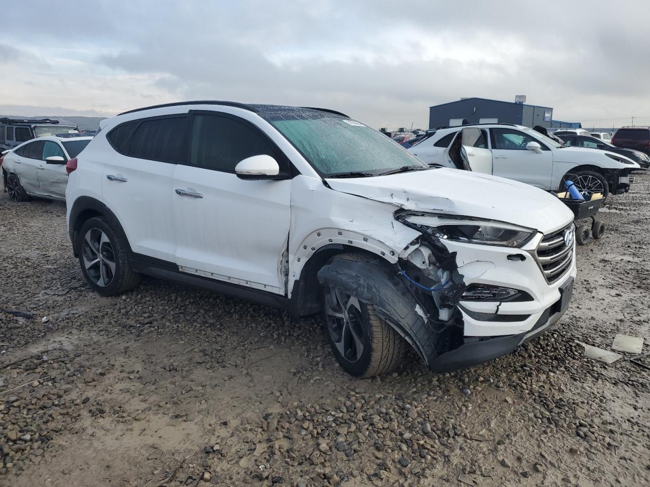 Photo 3 VIN: KM8J3CA22GU161736 - HYUNDAI TUCSON 